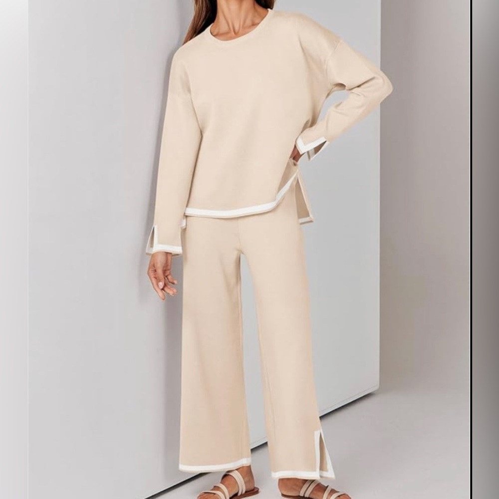 Amazon Women's Cream Knit Pullover Sweater with White Trim